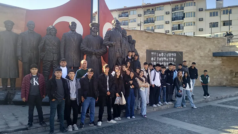 ÖNEM Projesiyle 50 Öğrenci Tarih ve Kültür Gezisine Katıldı