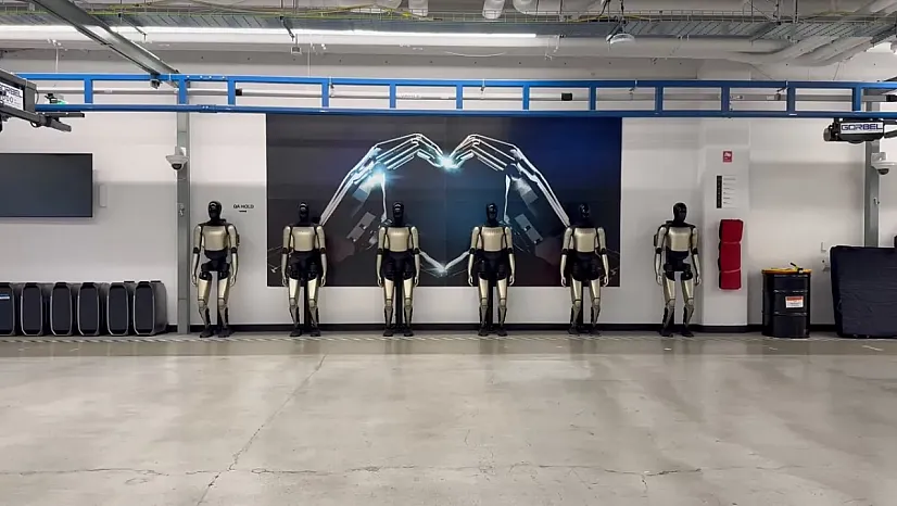 Optimus Artık İnsan Gibi Koşuyor! Robotun Yeni Videosu Sosyal Medyayı Salladı
