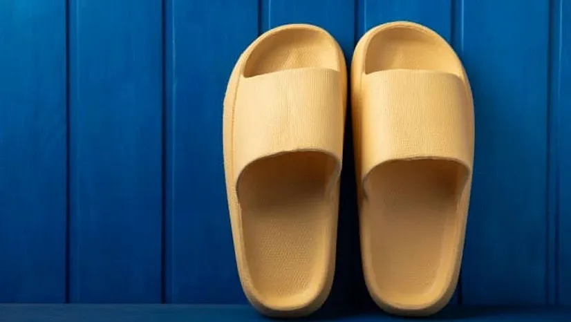 Plastik Terliklerin Görünmeyen Tehlikeleri Hakkında Kritik Uyarılar