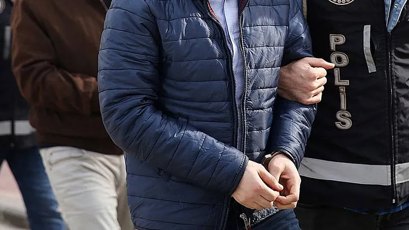 Van'da Dehşet Gece Yarısı Yaşandı! Avukat Otel Sahibi Baba ve Oğlunu Öldürdü