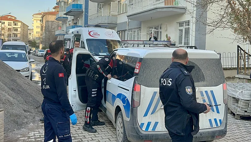 Zaviye Mahallesi'nde Dehşet! Tartışma Büyüdü, Baba-Oğul Yaralandı