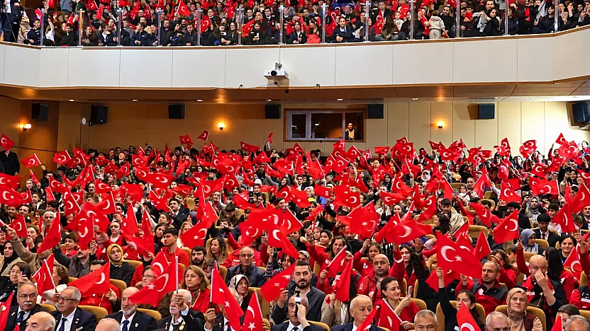 103 Yıllık Cumhuriyet Coşkusu Malatya'da! Eski Kutlamaları Özleyenler De Var, Heyecanını Yaşayanlar Da