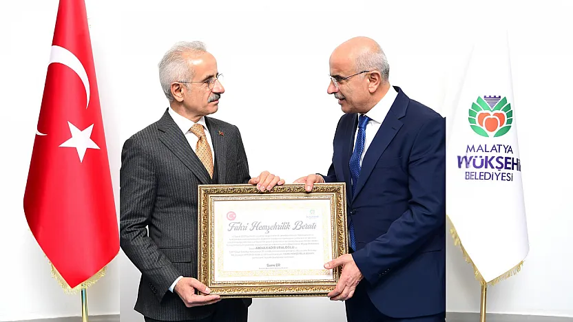 Bakan Uraloğlu'nun Kariyerinde Bir İlk: Malatya'dan Fahri Hemşehrilik Beratı!