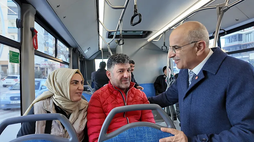 Başkan Er Kadın Personel ve Vatandaşlarla Bir Arada: 8 Mart Etkinliği!