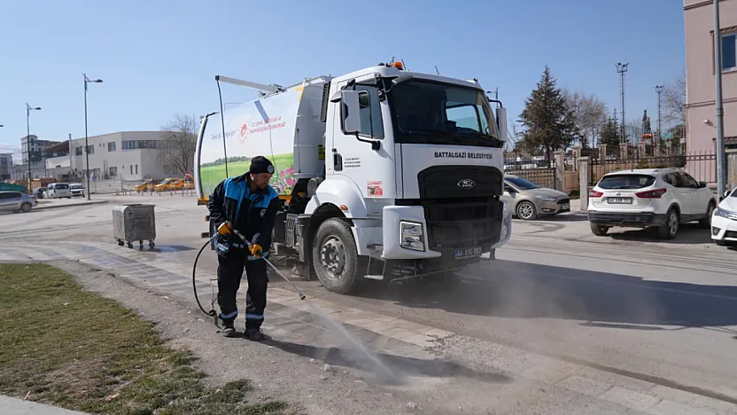 Battalgazi'de Derme Deresi Parkı ve Yürüyüş Yolları Yıkandı!