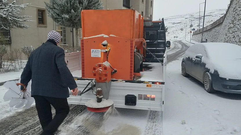 Battalgazi'de Ulaşım Güvenliği İçin Kar Mesaisi!