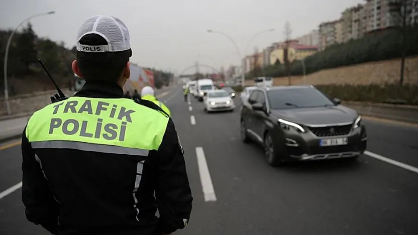 Bayram Trafiğinde Yeni Dönem! Bakan Tedbirleri Açıkladı