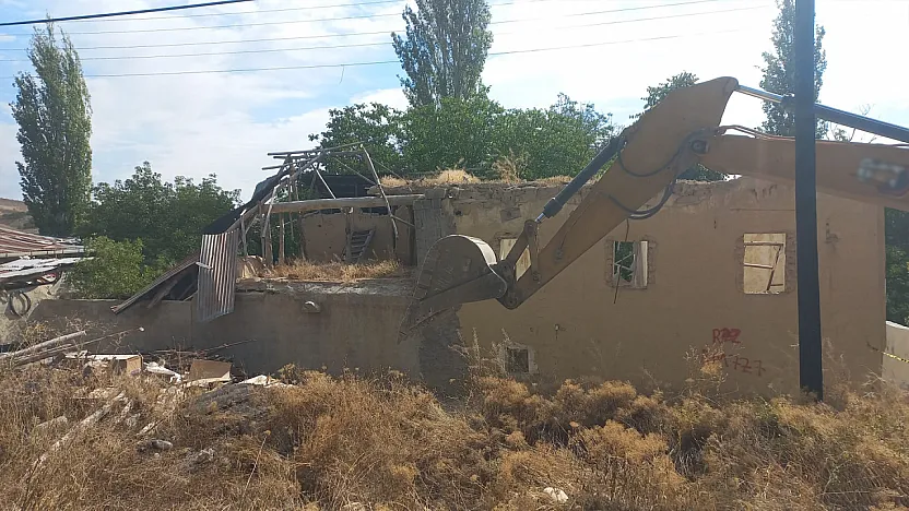 Darende'de Deprem Hasarlı Yapılar İçin Çalışma Başladı!