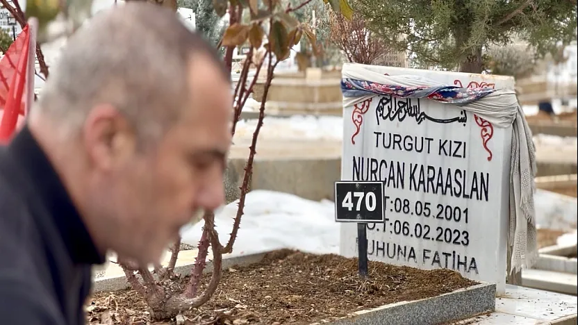 Depremde Ailesini Kaybeden Baba: Yaşarken Ölenlerden Oldum