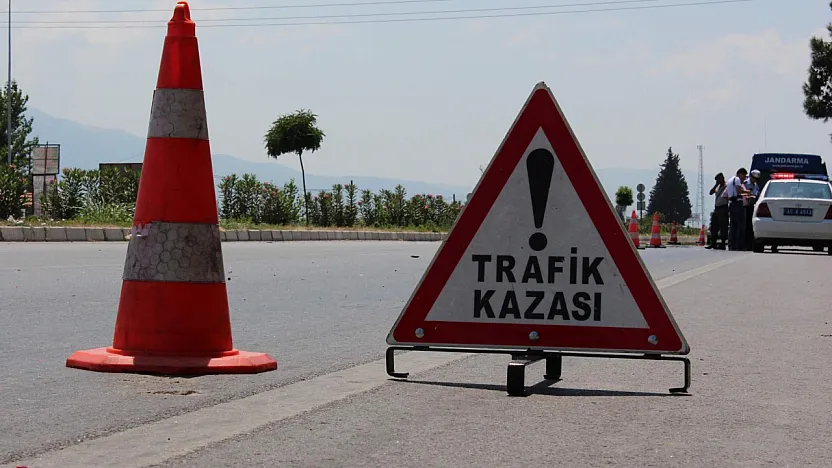 Direksiyon Hakimiyetini Kaybetti, Araç Şarampole Savruldu!