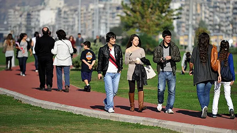 Dışarıdan Gelen Pişman mı? Malatya İçin Enkaz Çıkışı ve Gençlerin Yanıtı