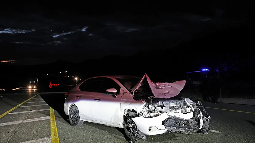Elazığ-Malatya Yolunda Kaza: 3 Kişi Yaralı