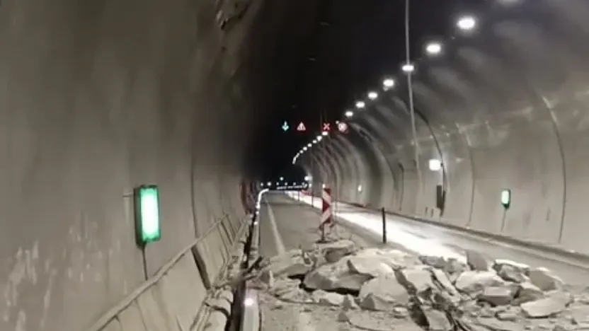 Erkenek Tüneli'nde Korkutan çökme Faciadan Dönüldü!