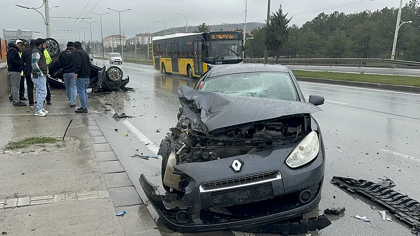 Hurdaya Dönen Araçlardan Sağ Çıktılar! Malatya'da Mucize Kurtuluş