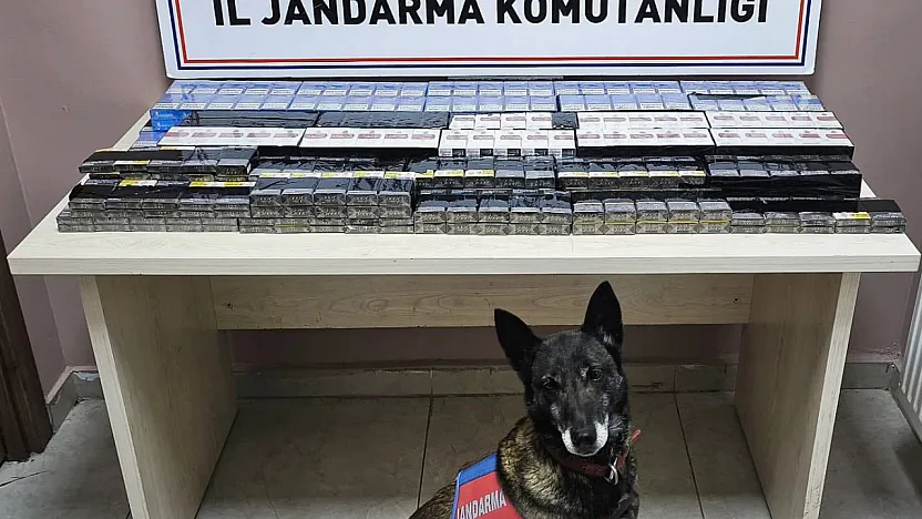 Malatya Yolu Üzerinde Jandarmadan Tır Operasyonu:Kaçak Sevkiyat Durduruldu