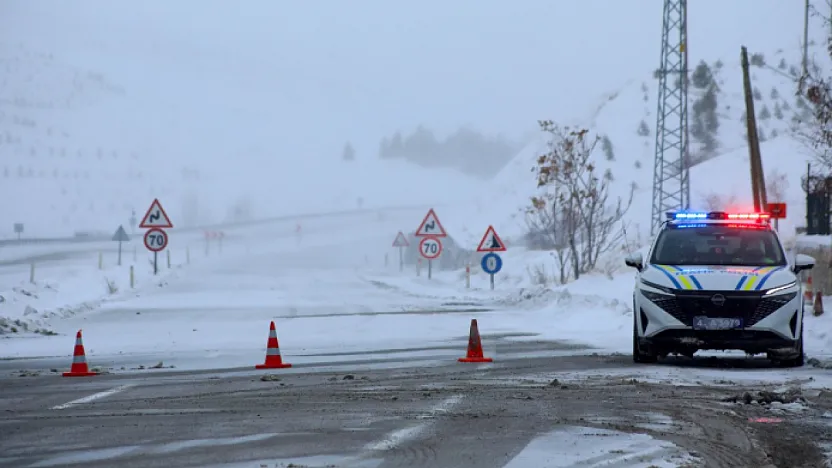 Kayseri-Malatya Yolunda Kar Engeli!