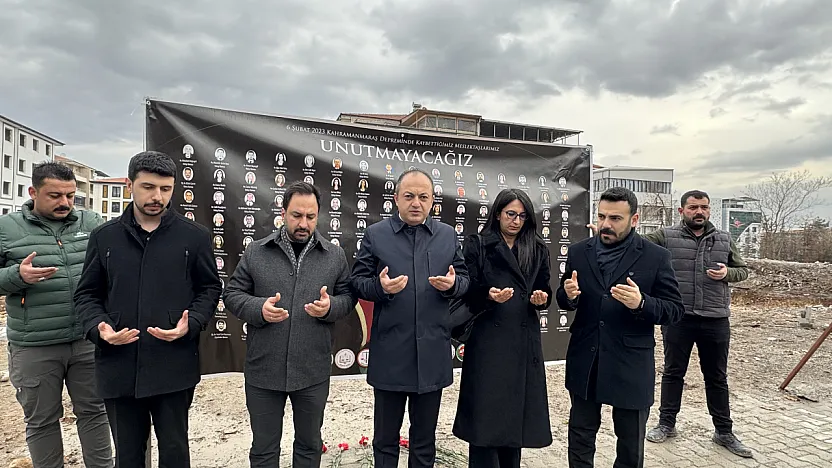 Malatya Barosu'ndan Yıkılan Hakimbey Apartmanı Önünde Anlamlı Mesaj