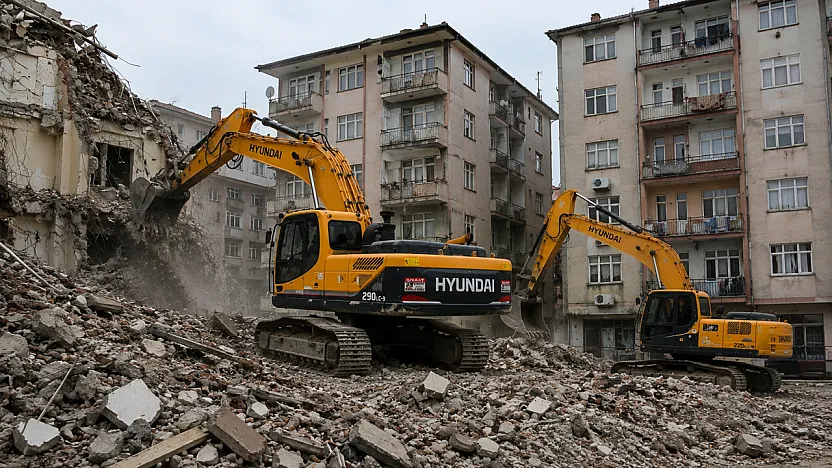 Malatya'da Ağır Hasarlı Yapılar İçin Hukuki Süreç Alarm Veriyor!