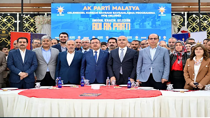 Malatya'da AK Parti İl Başkanlığı Geleneksel Bayramlaşma Töreni Düzenledi