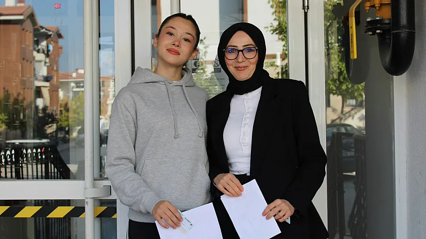 Malatya'da Anne Kızın Sınav Günü Heyecanı!