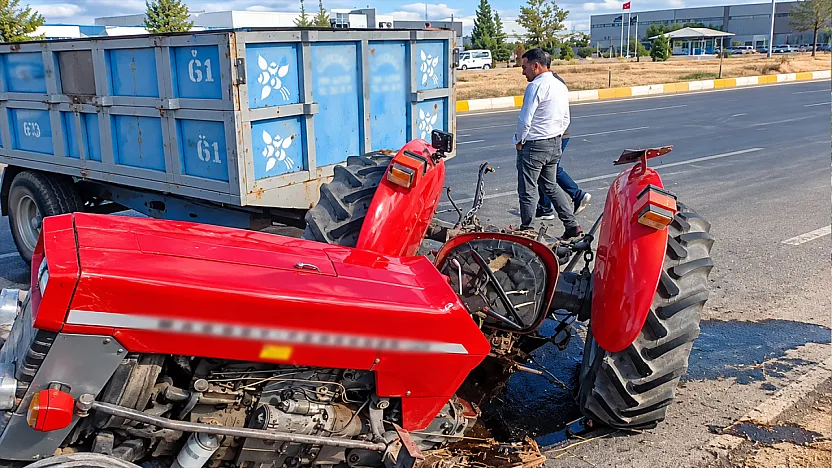 Malatya'da Beton Mikseri İle Traktör Çarpıştı! 2 Yaralı