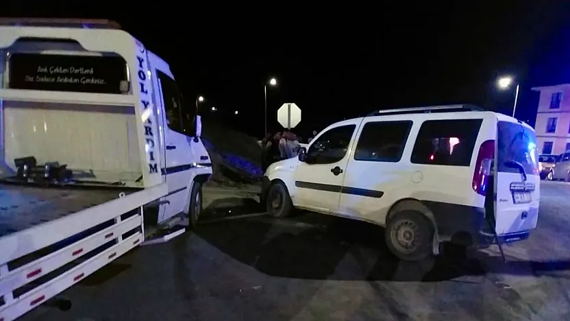 Malatya'da Çekici ile Hafif Ticari Araç Çarpıştı! Kazada 5 Kişi Yaralandı