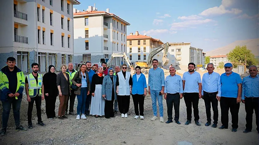 Malatya'da Deprem Konutlarında Son Durum! Ölmeztoprak Doğanşehir'de İncelemelerde Bulundu