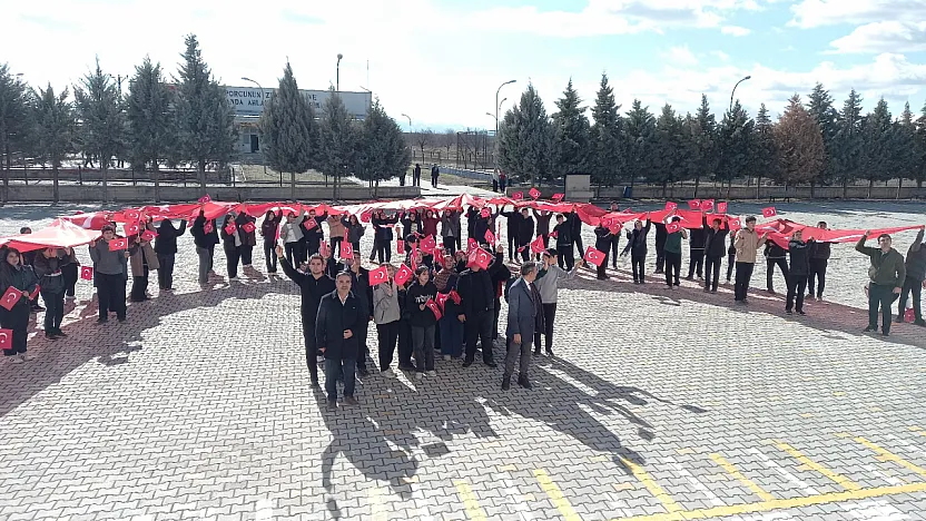 Malatya'da Dilek Mahallesi'nde Bayrak Korteji Coşkusu