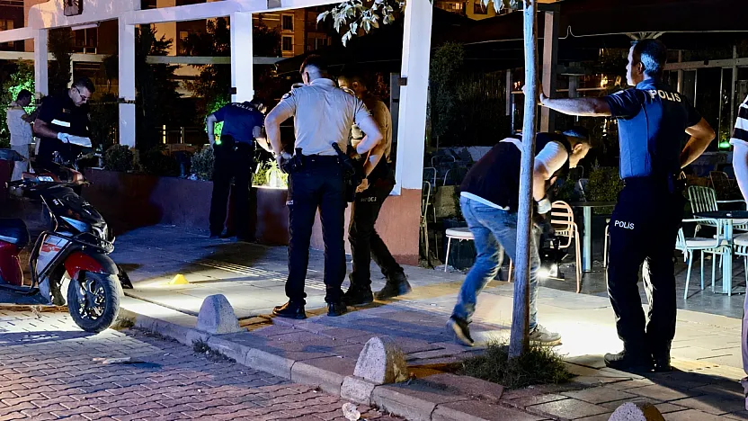 Malatya'da Gece Yarısı Silahlı Saldırı! Kafeye Kurşun Yağdırdı, İşletme Sahibi Yaralandı