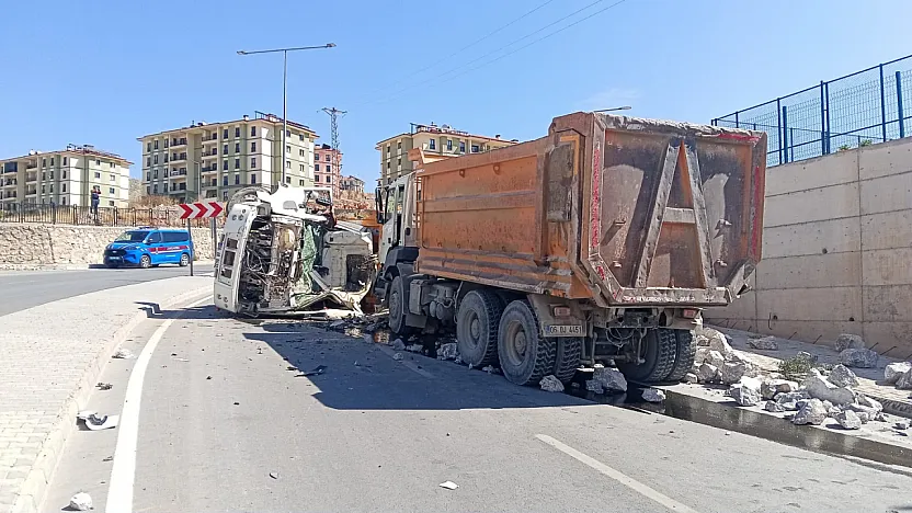 Malatya'da Hafriyat Kamyonunun Freni Boşaldı! 1 Yaralı