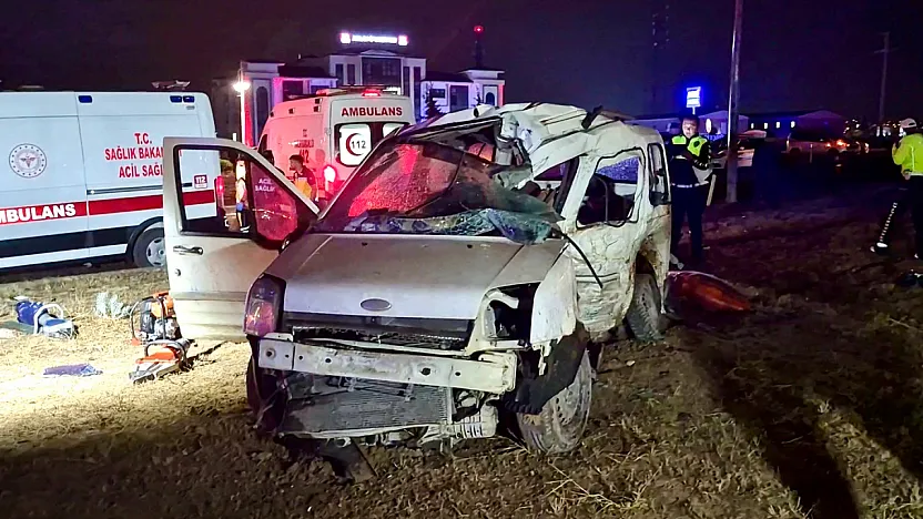 Malatya'da Havalimanı Servisi İle Otomobil Çarpıştı! 2 Ölü