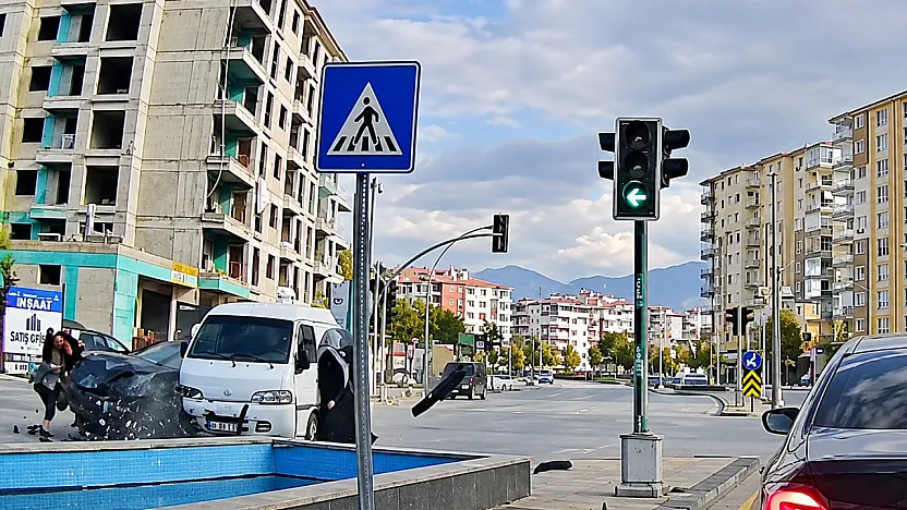Malatya'da İki Kadın Ölümden Saniyelerle Kurtuldu!