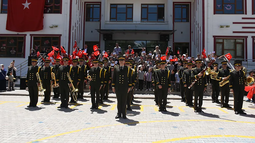 Malatya'da İlk Mektubum Mehmetçiğe Projesi! 2. Ordu Komutanlığı'ndan Öğrencilere Anlamlı Cevap