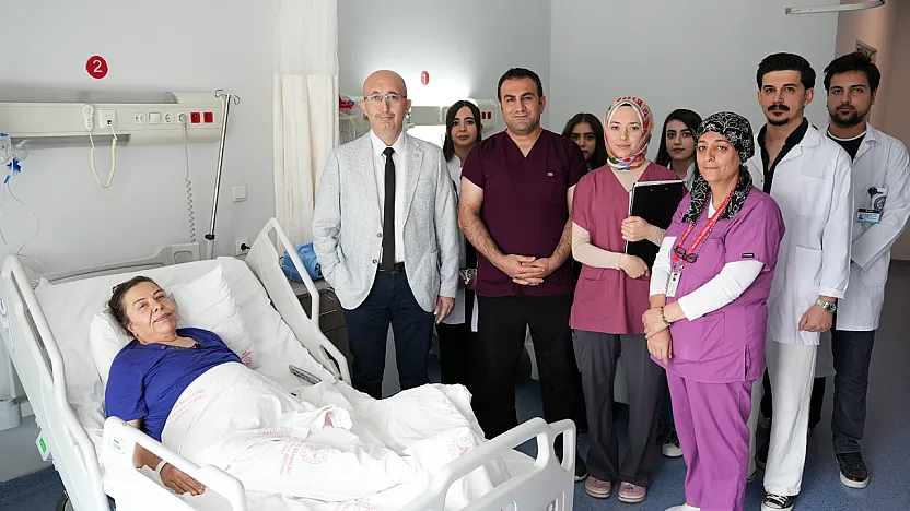 Malatya'da Karın Ağrısıyla Hastaneye Gitti, 15 Kiloluk Kitle Çıktı