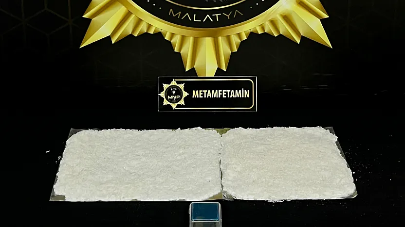 Malatya'da Narkotik Operasyonu! 900 Gram Metamfetamin Ele Geçirildi, Şüpheli Tutuklandı