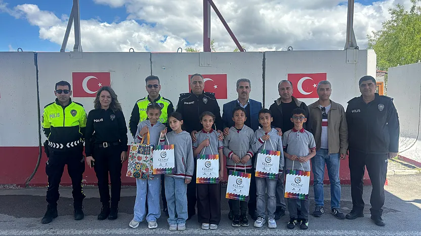 Malatya'da Öğrenciler Emniyet Kemeri Simülasyonuna Girdi!