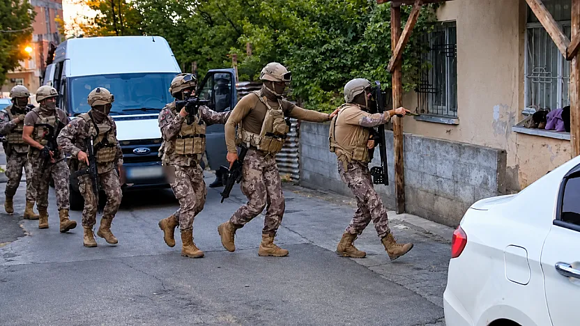Malatya'da Şafak Operasyonu! 9 Şüpheli Tutuklandı