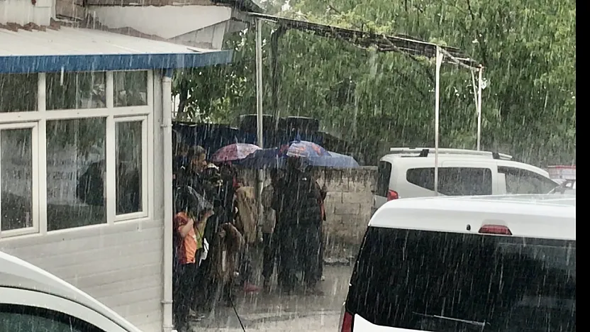 Malatya'da Sağanak Yağış Etkisini Gösterdi