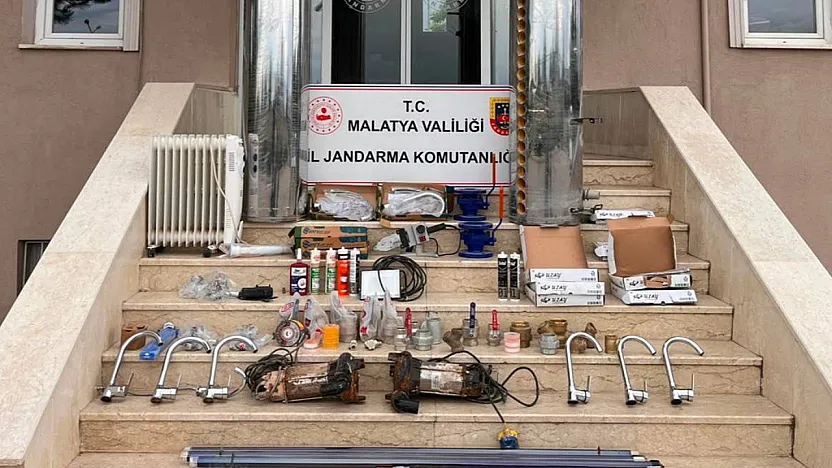Malatya'da Şantiye Hırsızlığına Jandarma Operasyonu! Yüz Binlerce Liralık Malzeme Geri Alındı
