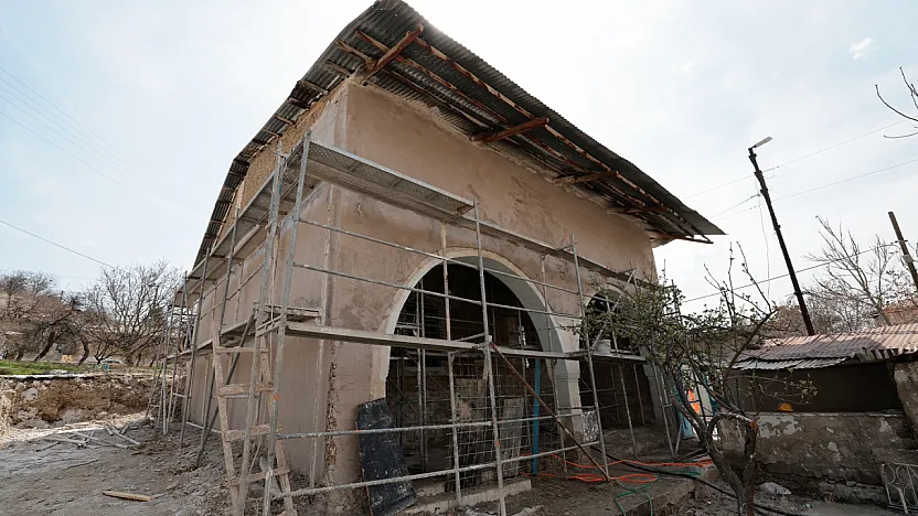 Malatya'da Tarih Ayağa Kalkıyor! Darende'de Depremin Yaraladığı Osmanlı Mirası Restore Ediliyor