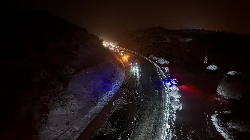 Malatya'da Trafik Akışı Normale Döndü Ekipler Yolu Temizledi