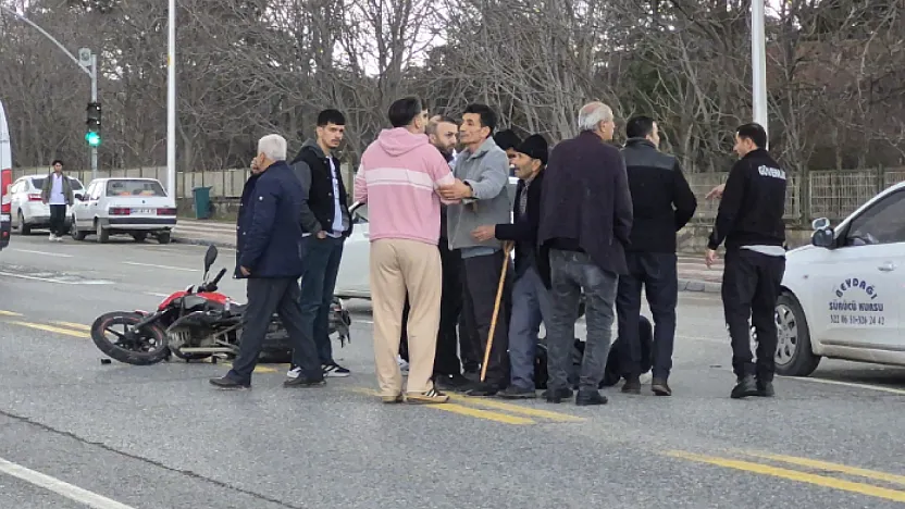 Malatya'da Trafik Kazası: Motosiklet Sürücüsü Metrelerce Savruldu!