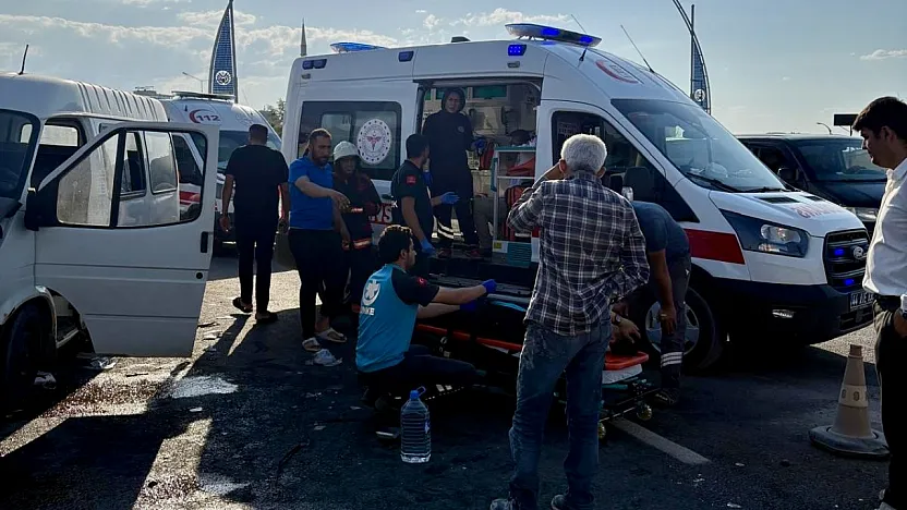 Malatya'da Trafik Kazası Sonrası Bulvar Ulaşıma Kapandı