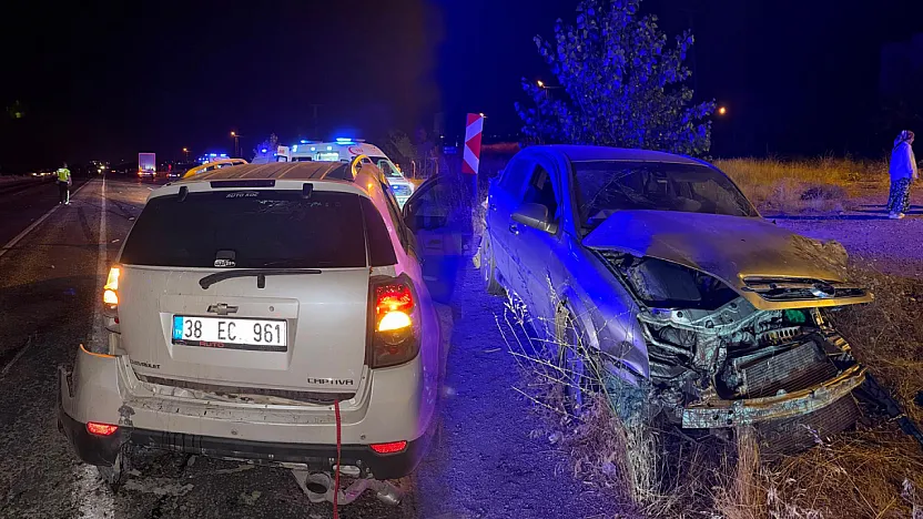 Malatya'da Üç Araç Birbirine Girdi! Zincirleme Kazada 7 Kişi Yaralandı