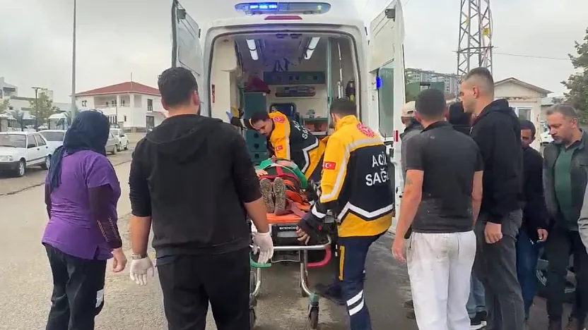 Malatya'da Yaya Karşıya Geçerken Otomobil Çarptı!