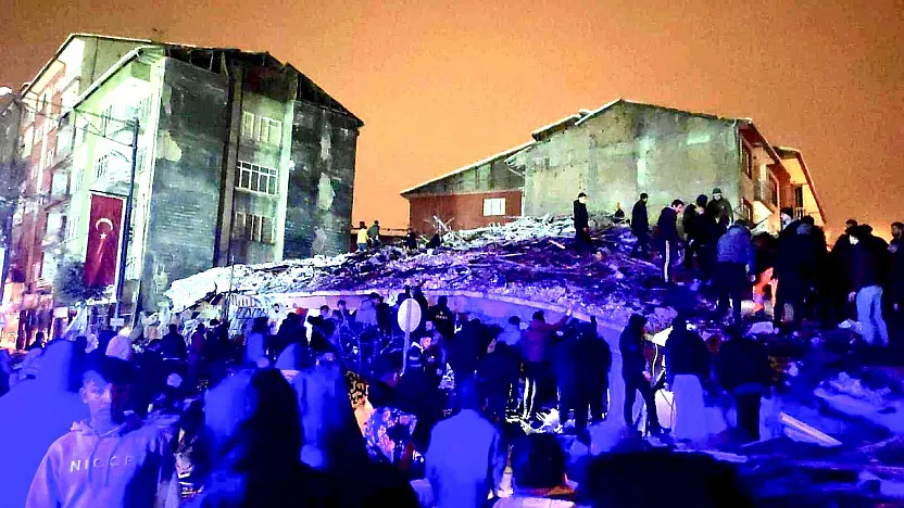 Malatya'daki İdris Efendi Apartmanı Davasında Karar! Belediye Görevlilerine Hapis Cezası