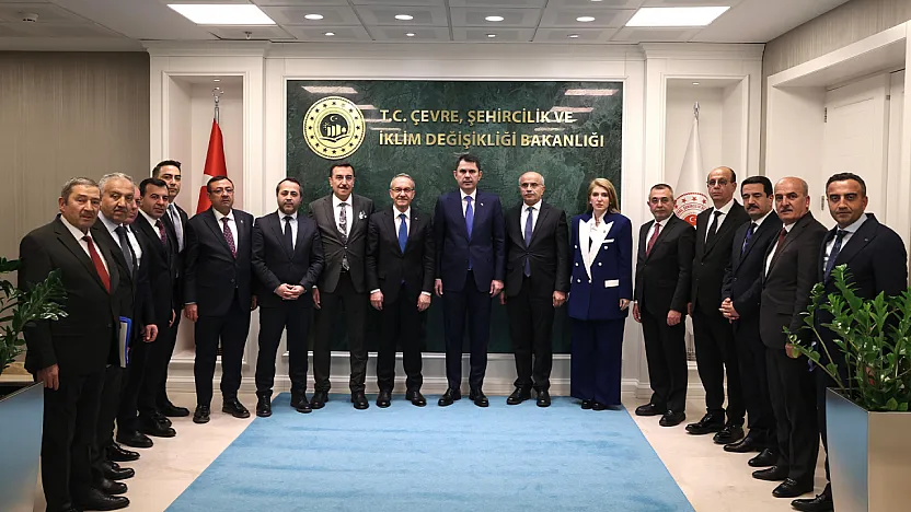 Malatya Heyeti Ankara'da Çıkartma Yaptı! Bakan Kurum ile Kritik Yeniden İnşa Zirvesi