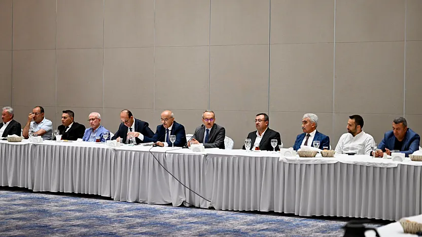 Malatya İçin Yeni Yol Haritası Çizildi! İş Dünyası ve Yönetim Aynı Masada Buluştu