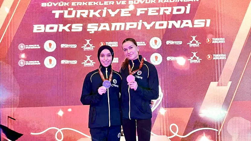 Malatya'nın Altın Yumrukları: Hatice Akbaş Şampiyon, Rabia Topuz Araz İkinci