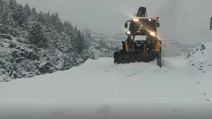 Malatya Sınırında Yoğun Kar Çalışması